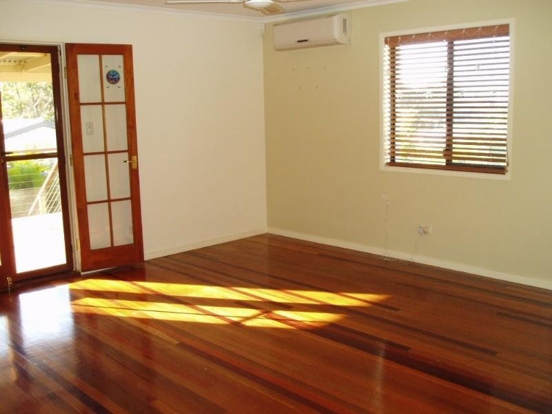 215 Wondall Road, Manly West QLD 4179