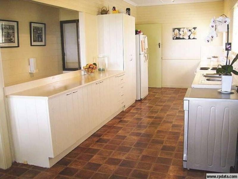 126 Ernest Street, Manly QLD 4179