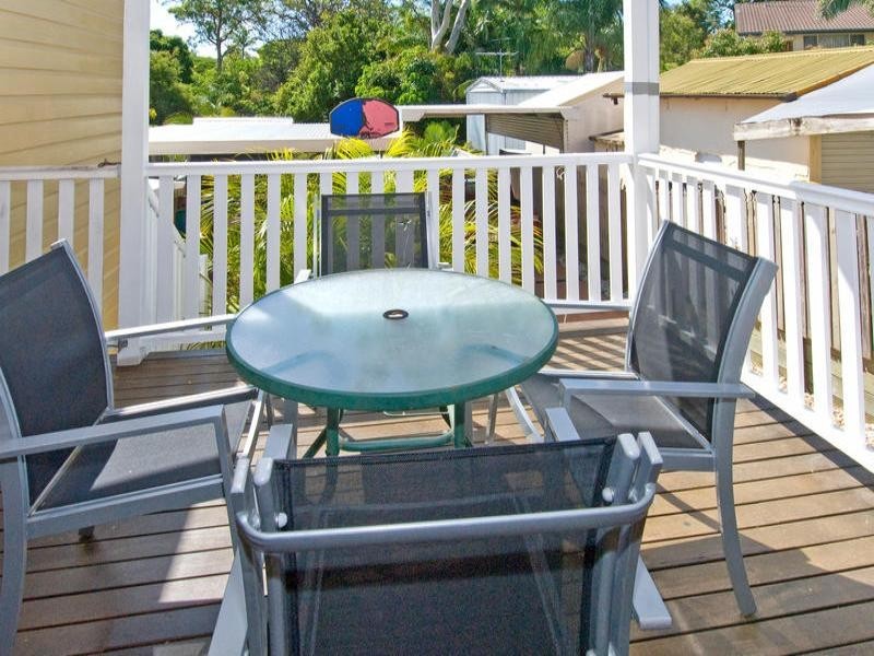 27 Ian Street, Lota QLD 4179