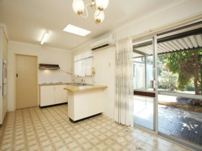 61 Radford Road, Manly West QLD 4179