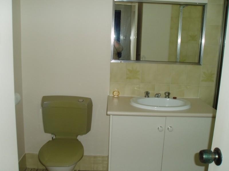 2/27 Drayton Terrace, Wynnum QLD 4178