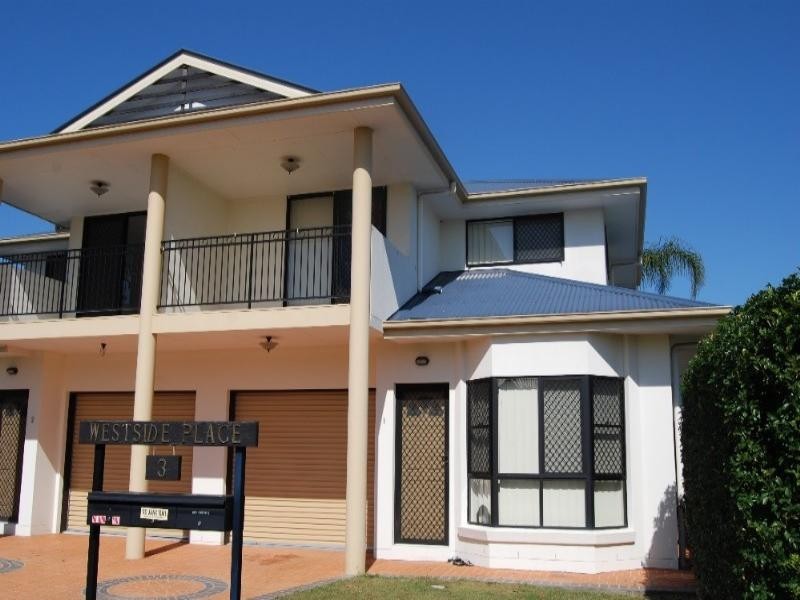 1/3 Henry Street, Wynnum QLD 4178