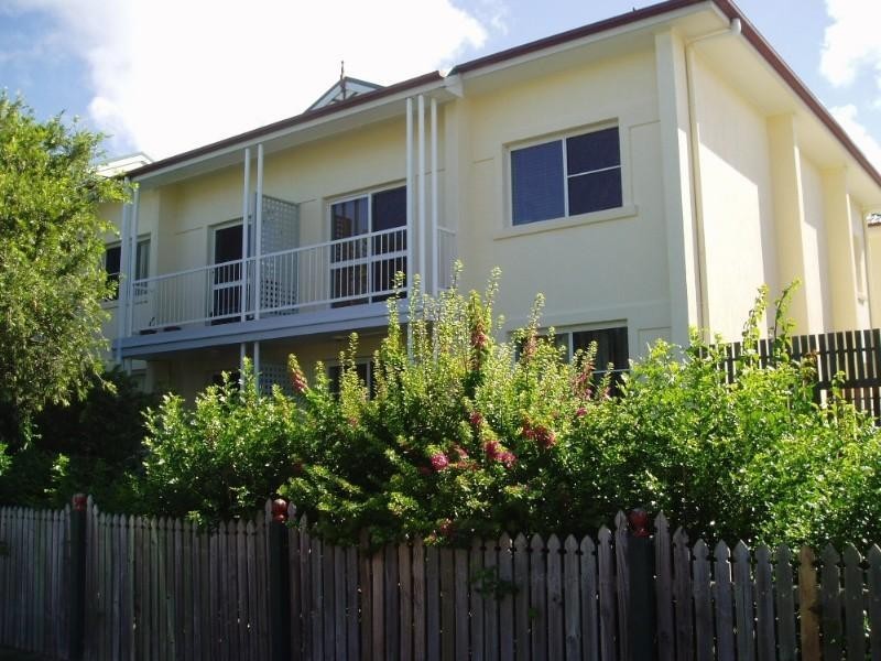 4/41 Glenora Street, Wynnum QLD 4178
