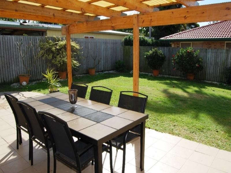 15 Calloway Place, Manly West QLD 4179