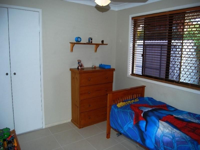 15 Calloway Place, Manly West QLD 4179