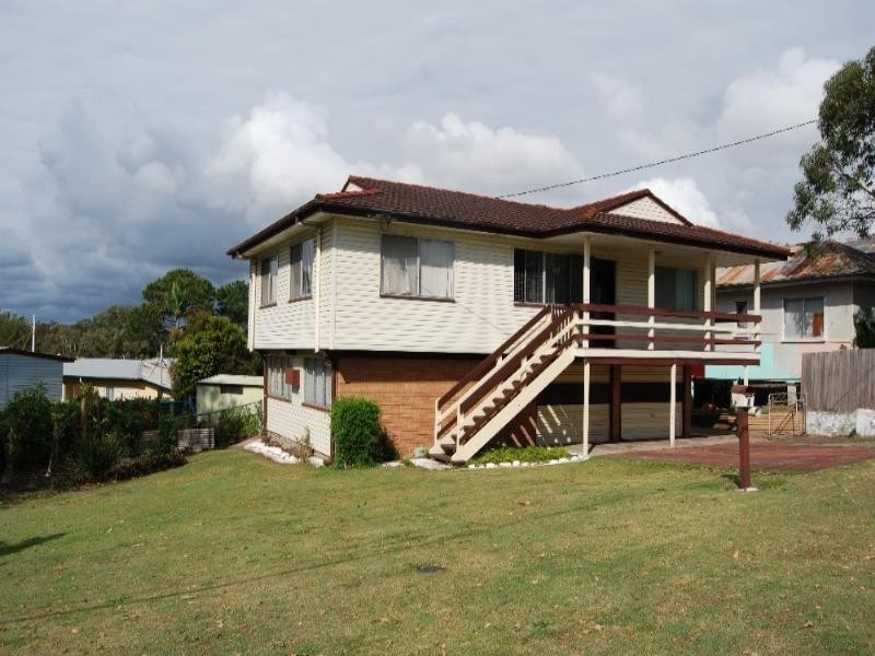 8 Arakurta Street, Lota QLD 4179