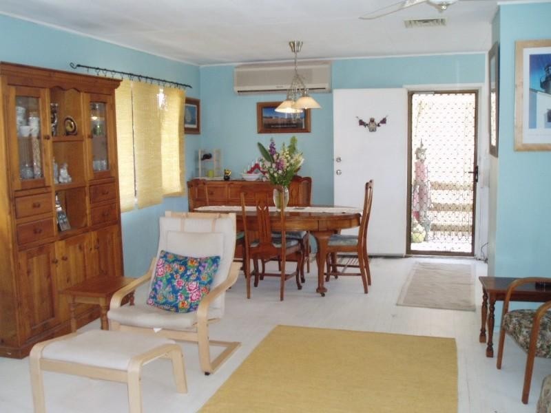 15 Katie Street, Wynnum West QLD 4178