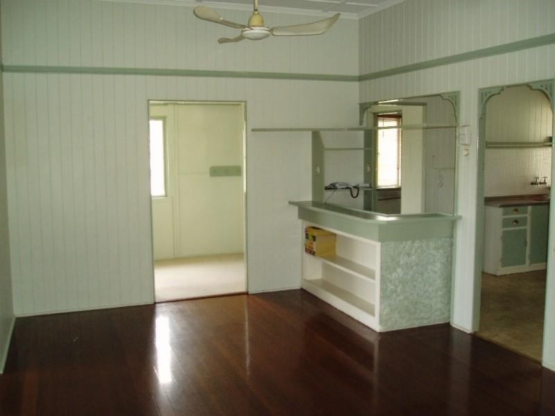 35 Thomas Street, Wynnum QLD 4178