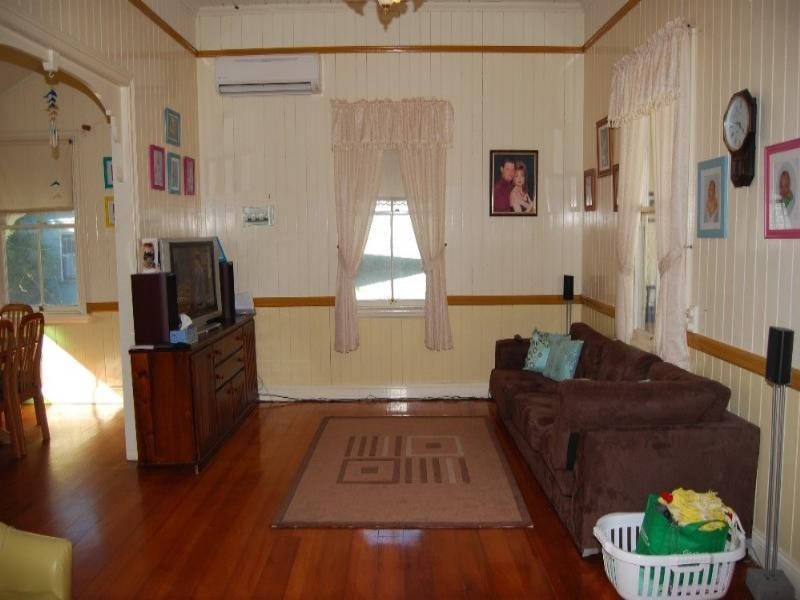 73 Coreen Street, Wynnum QLD 4178