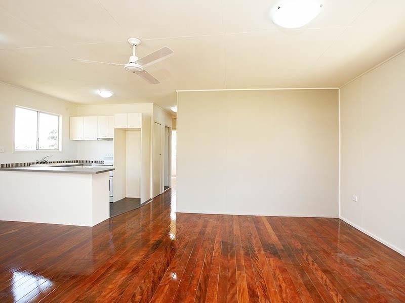 47 Curve Avenue, Wynnum QLD 4178