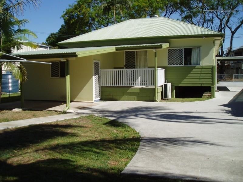 2 Gateway Street, Wynnum West QLD 4178