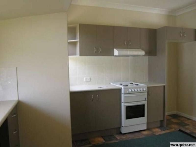 2 Gateway Street, Wynnum West QLD 4178