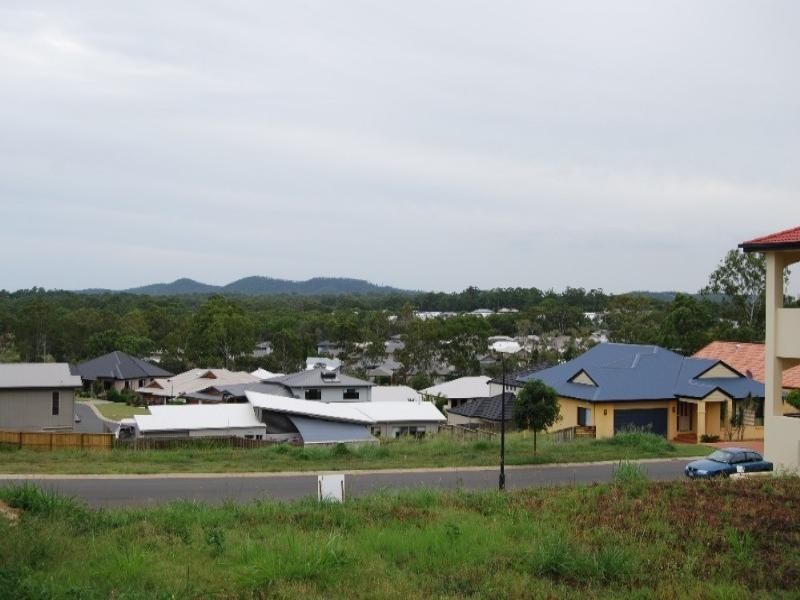 9 Clarance Street, Wakerley QLD 4154