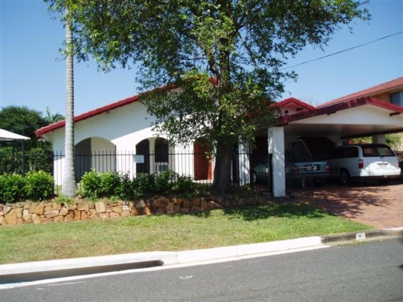 1 Sunstone Street, Manly West QLD 4179