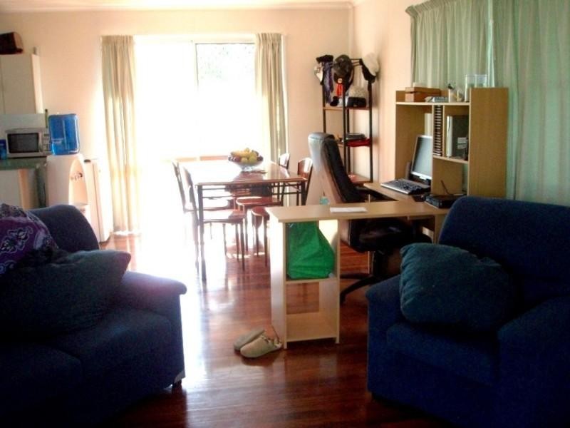 8 Ogilvie Street, Wynnum QLD 4178