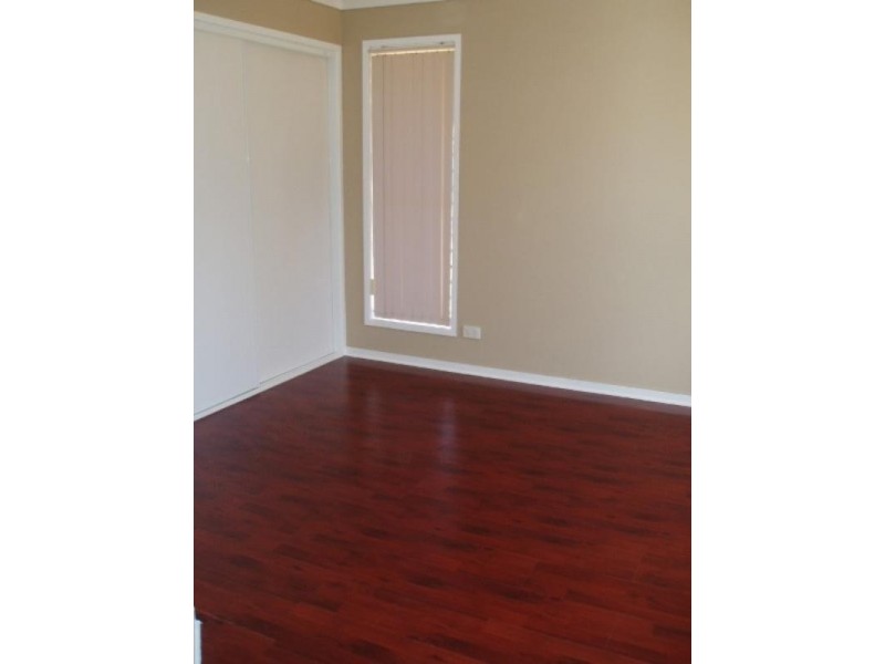 5 Pamela Street, Wynnum West QLD 4178