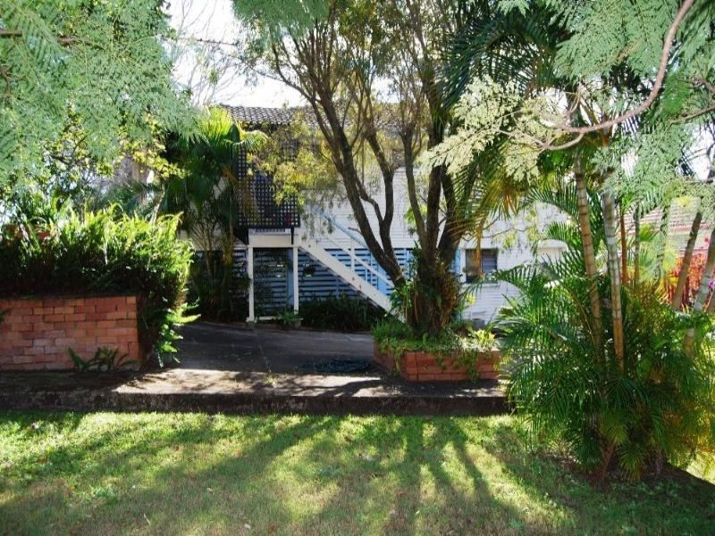 112 Sandy Camp Road, Wynnum West QLD 4178