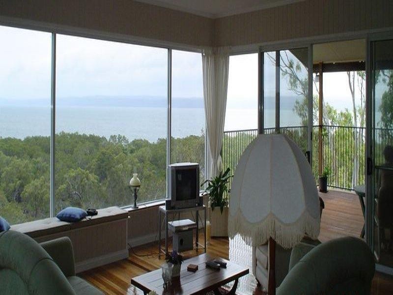 3 Island Outlook, Macleay Island QLD 4184