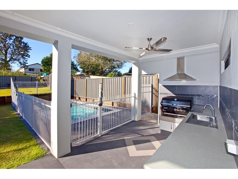 47A Haig Avenue, Wynnum West QLD 4178