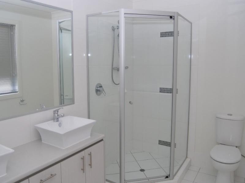 70 Yarra Road, Wakerley QLD 4154