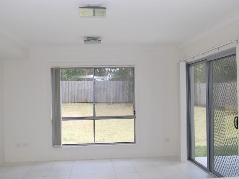 70 Yarra Road, Wakerley QLD 4154