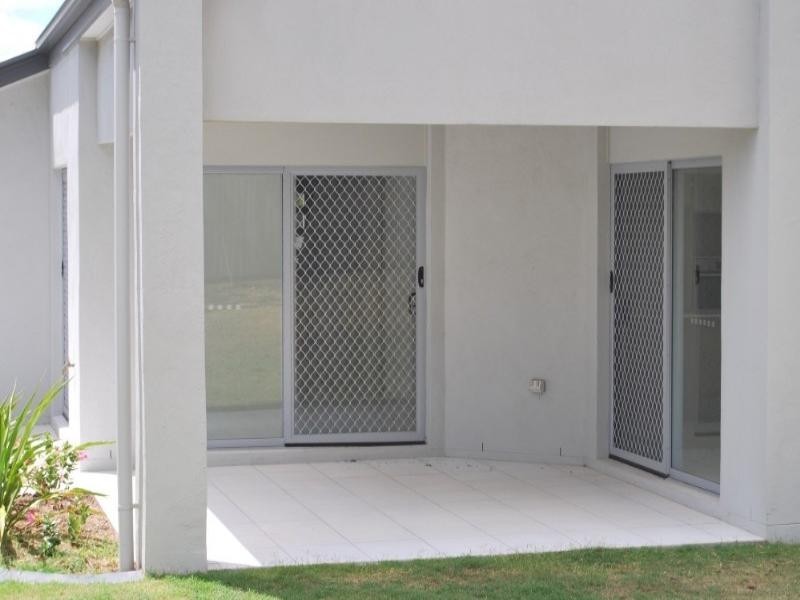 70 Yarra Road, Wakerley QLD 4154