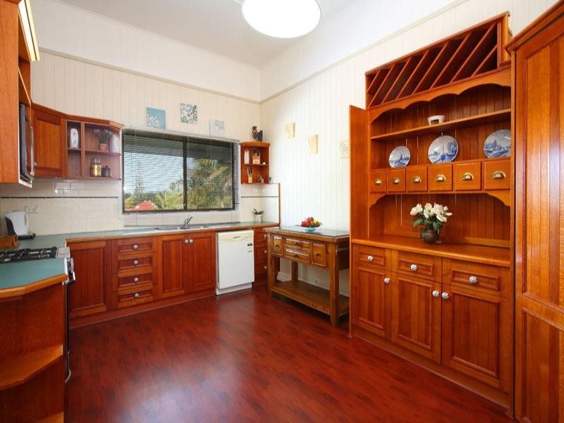 55 Coreen Street, Wynnum QLD 4178