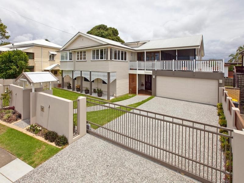 38 Gordon Parade, Manly QLD 4179