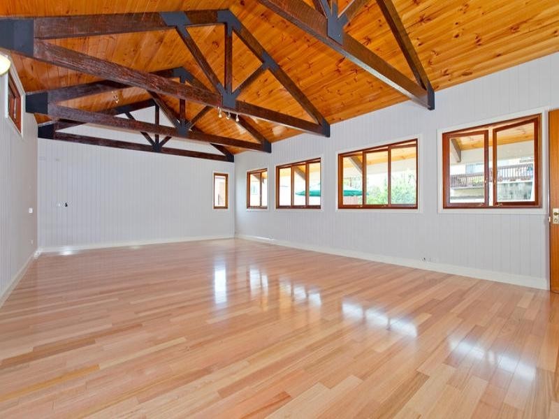 38 Gordon Parade, Manly QLD 4179