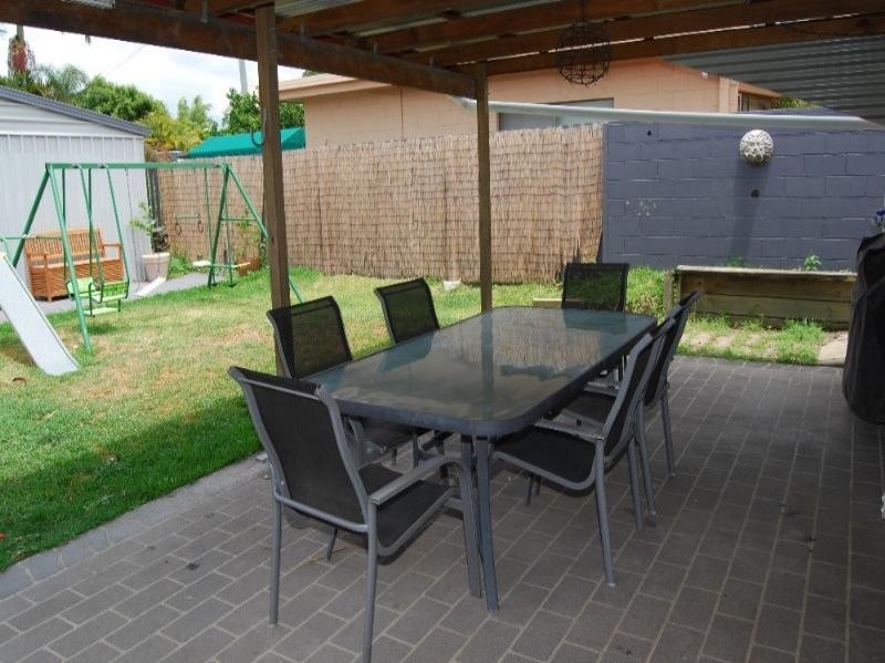 22a Walnut Street, Wynnum QLD 4178