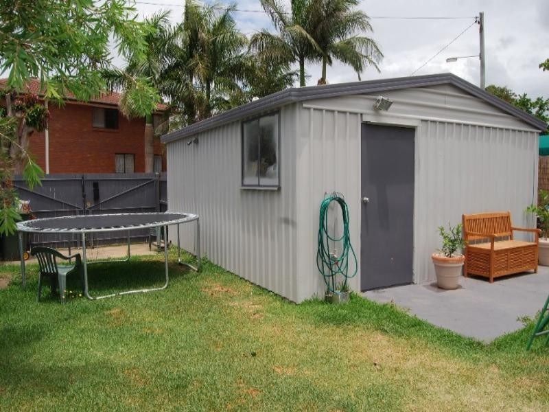 22a Walnut Street, Wynnum QLD 4178