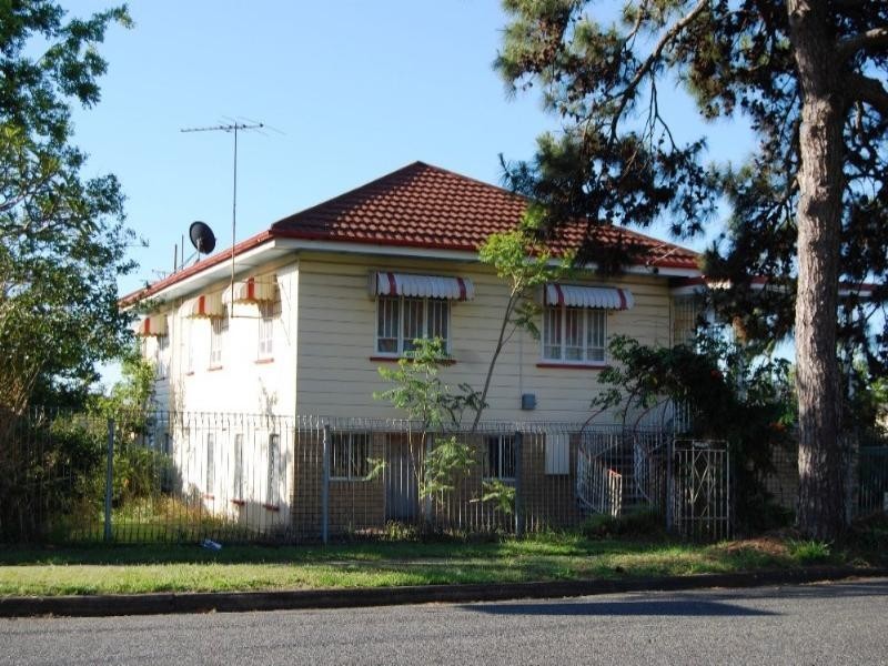 147 Pine Street, Wynnum QLD 4178