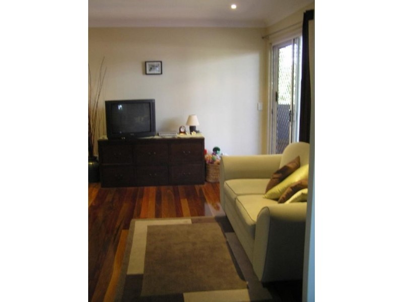 19 Greggor Street, Wynnum West QLD 4178