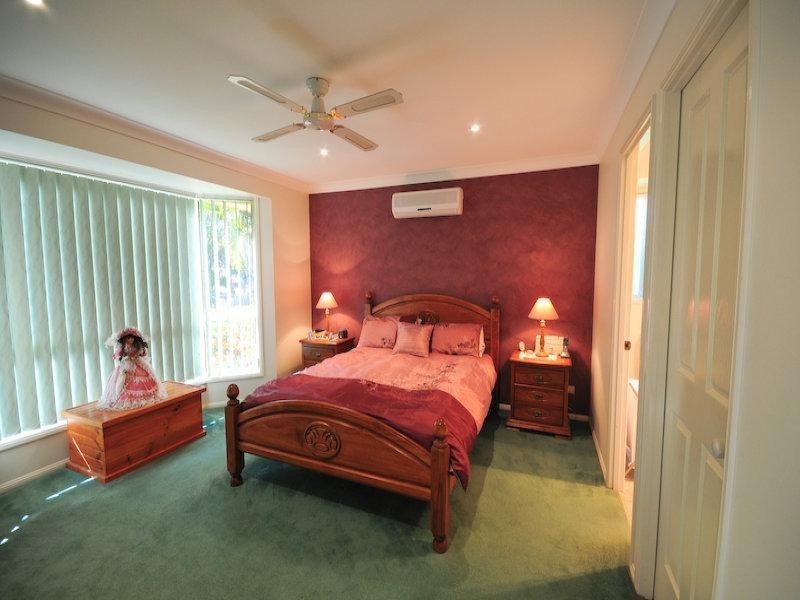 4 Applecross Close, Victoria Point QLD 4165