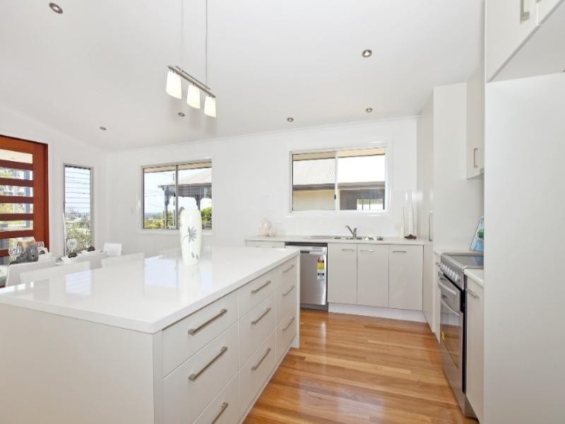 104 Gordon Parade, Manly QLD 4179