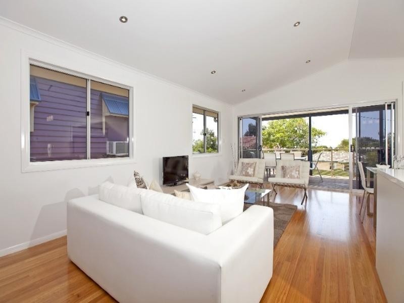 104 Gordon Parade, Manly QLD 4179