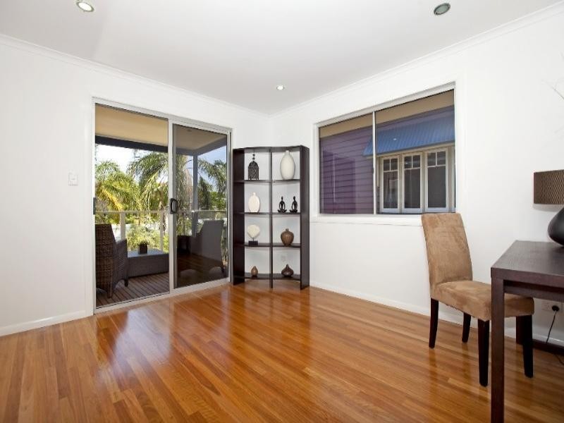104 Gordon Parade, Manly QLD 4179
