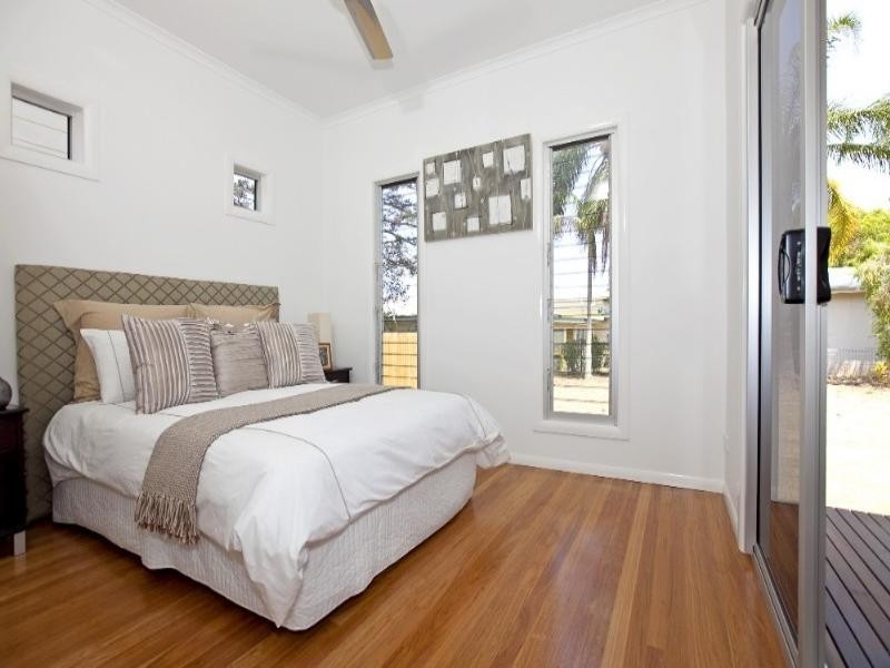 104 Gordon Parade, Manly QLD 4179