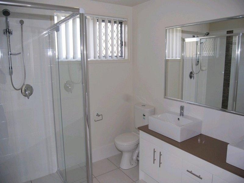 2 Peregian Close, Manly West QLD 4179