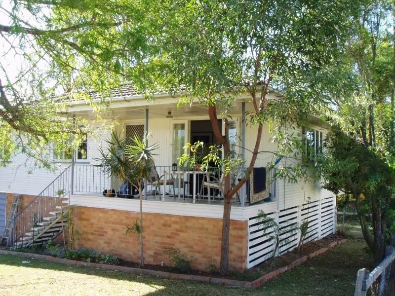 8 Ogilvie Street, Wynnum QLD 4178