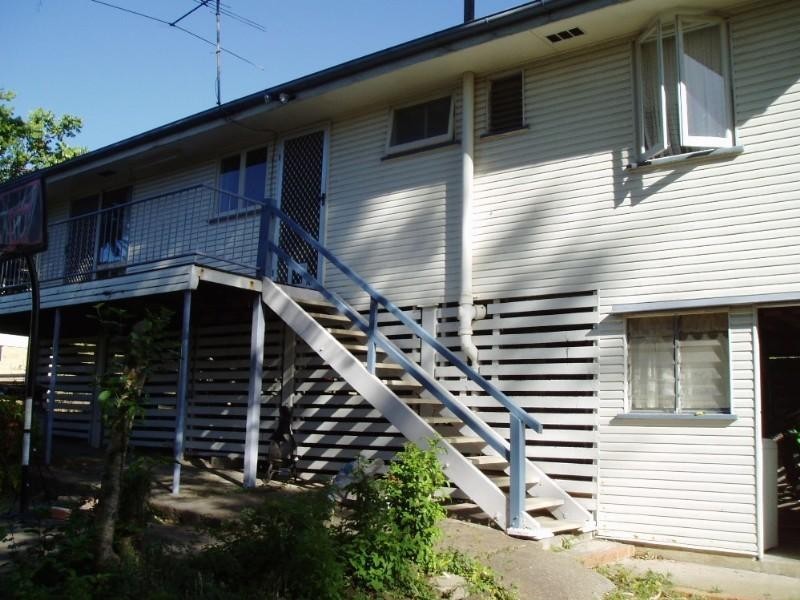 8 Ogilvie Street, Wynnum QLD 4178