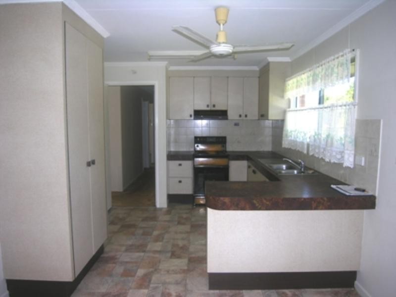 807 New Cleveland Road, Gumdale QLD 4154