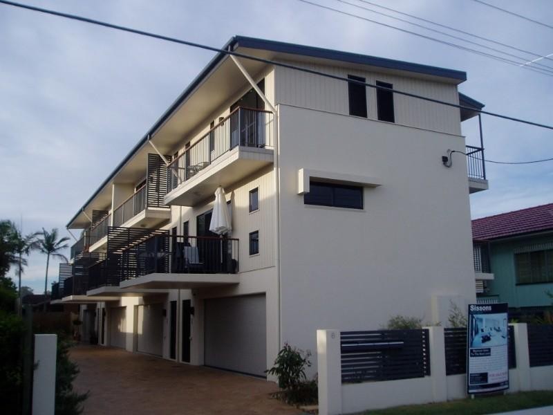 2/6 Emsworth Street, Wynnum QLD 4178