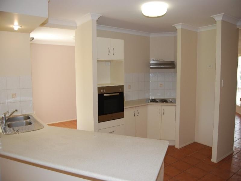 15 Glenwood Place, Hemmant QLD 4174