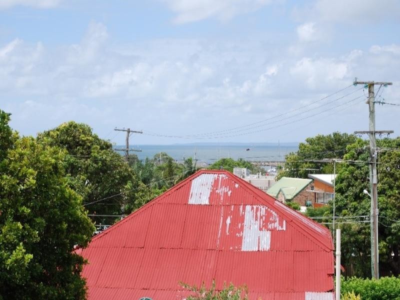 167 Melville Terrace, Manly QLD 4179