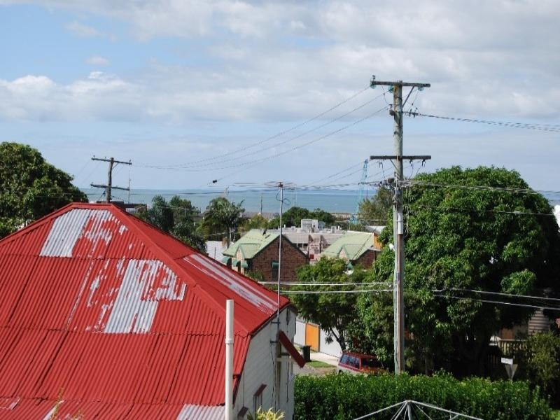 167 Melville Terrace, Manly QLD 4179