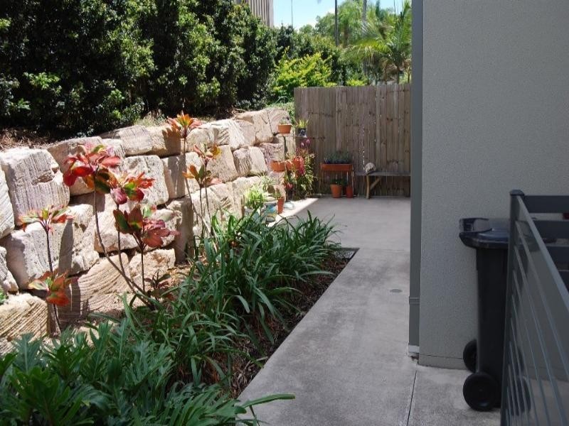 24/136 Akonna Street, Wynnum QLD 4178