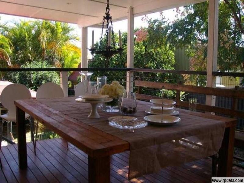 9 Kingswood Street, Manly West QLD 4179