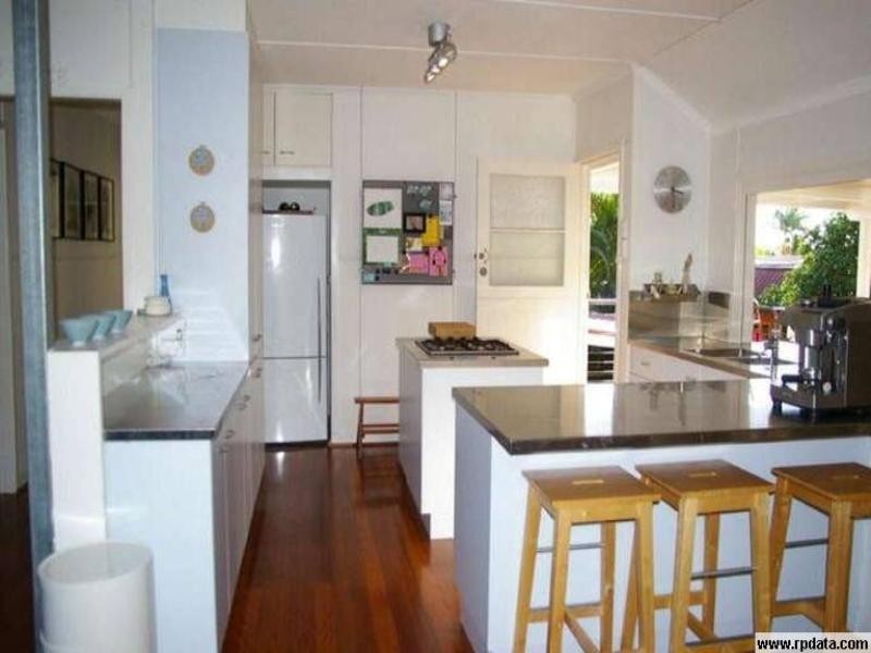 9 Kingswood Street, Manly West QLD 4179