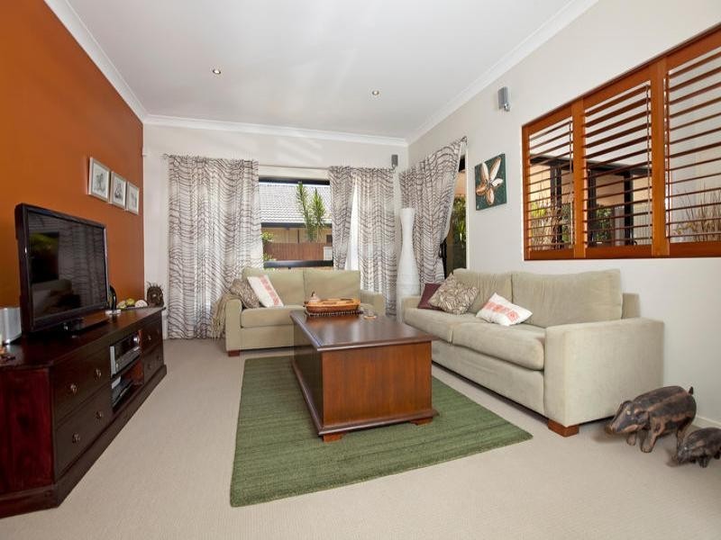34 Charles Place, Manly West QLD 4179